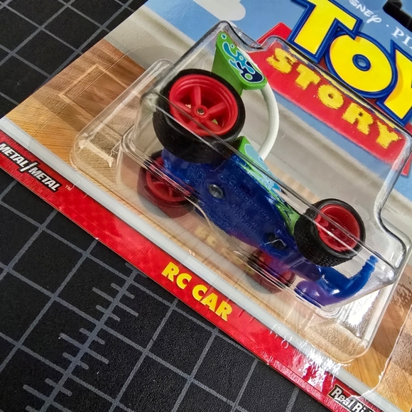 MATTEL HOT WHEELS PREMIUM 2019 DISNEY PIXAR - Picture 5 of 6